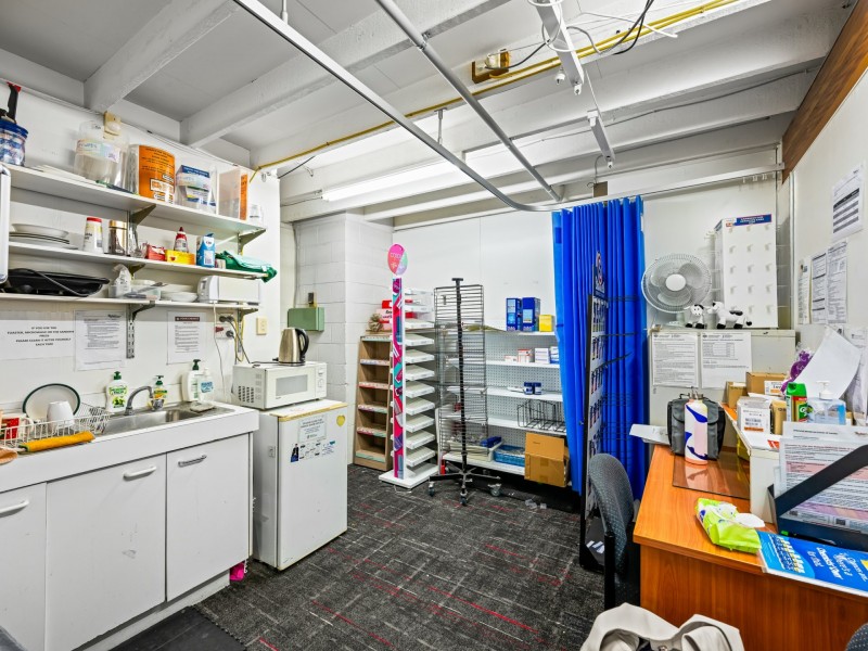 Shop 17 & 18/521 Beams Road, Carseldine QLD 4034