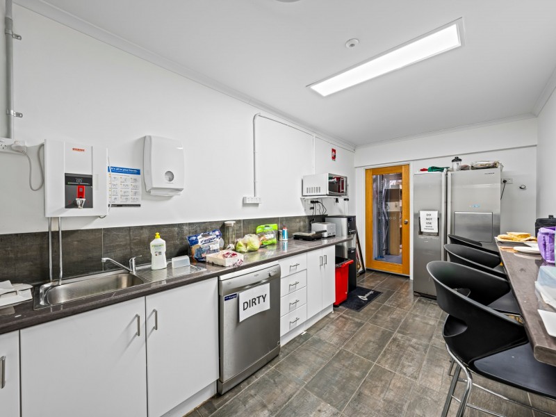 82 Bryants Road, Shailer Park QLD 4128