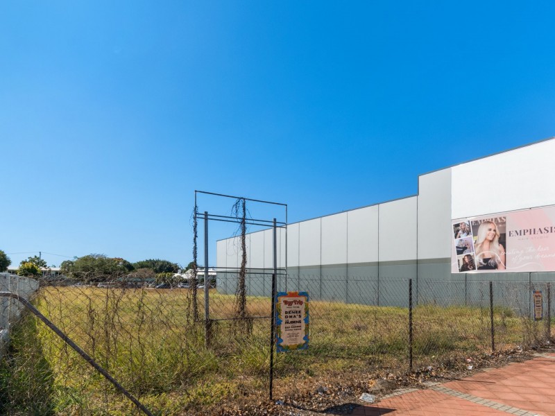 323 Ross River Road, Aitkenvale QLD 4814