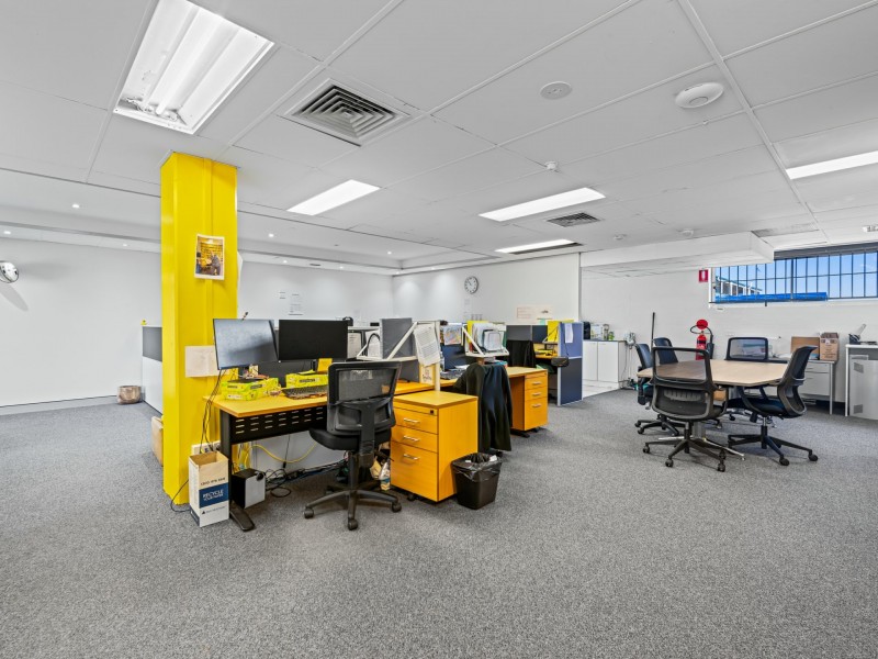 1921 Logan Road, Upper Mount Gravatt QLD 4122