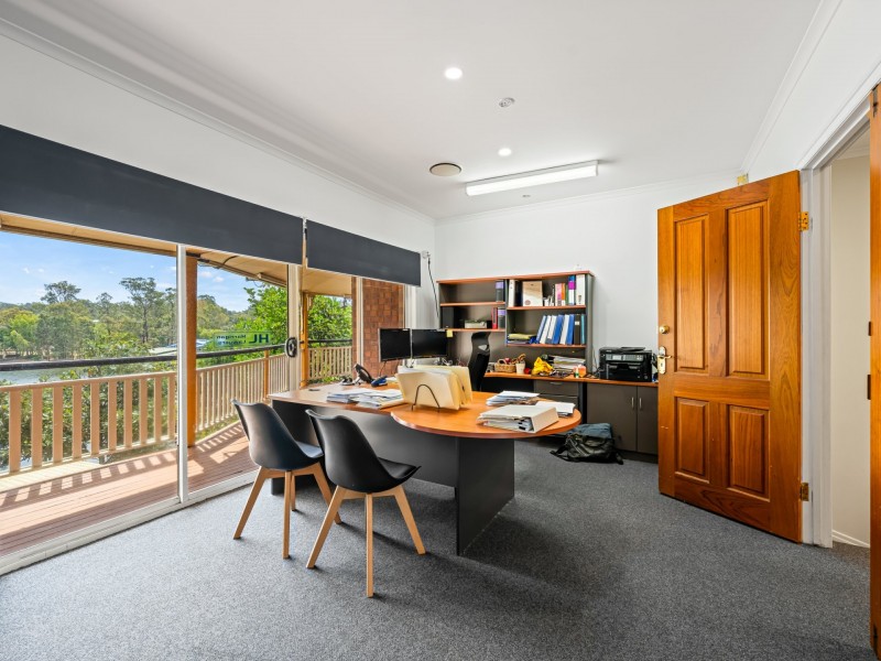 3 The Esplanade, Forest Lake QLD 4078