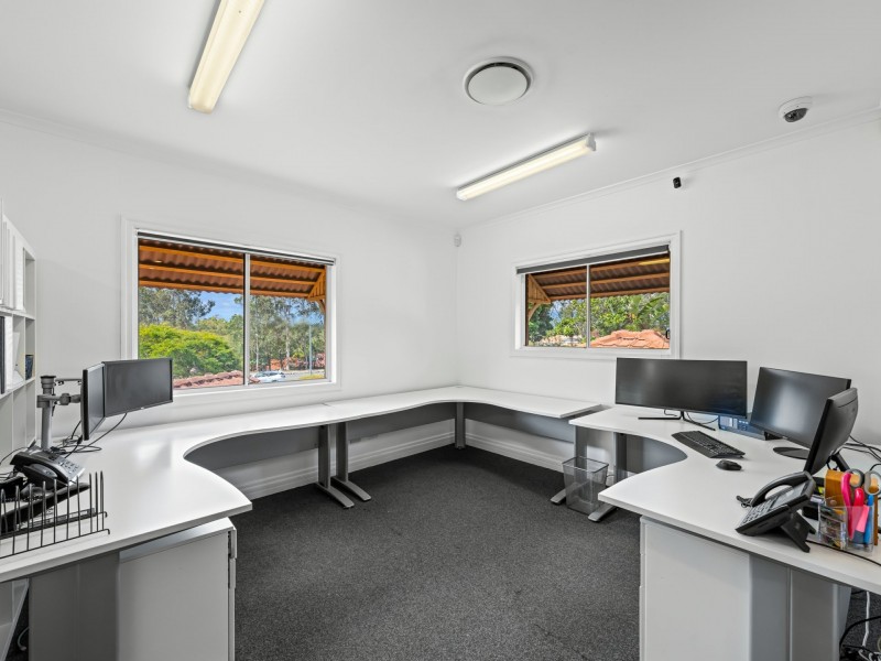 3 The Esplanade, Forest Lake QLD 4078