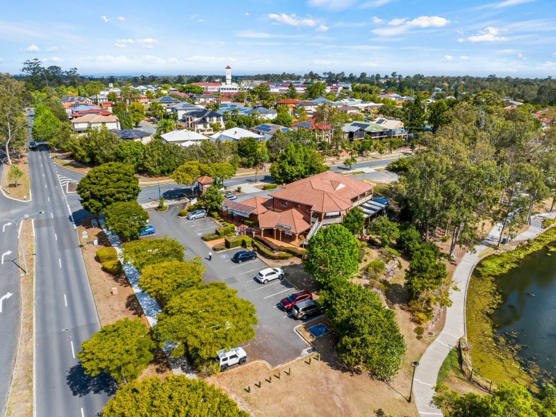 3 The Esplanade, Forest Lake QLD 4078