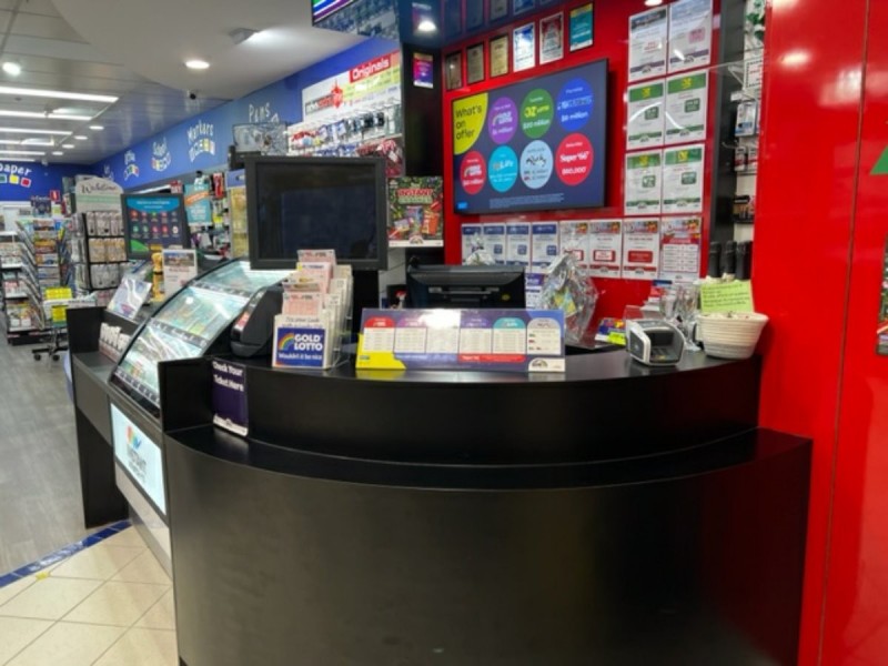 Shop 9 Springwood Mall Fitzgerald Avenue, Springwood QLD 4127