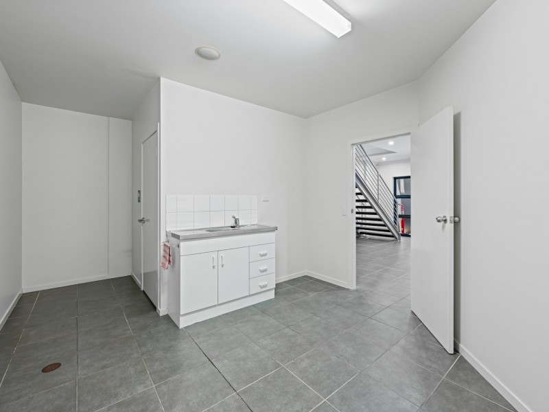 25/8 Riverland Drive, Loganholme QLD 4129
