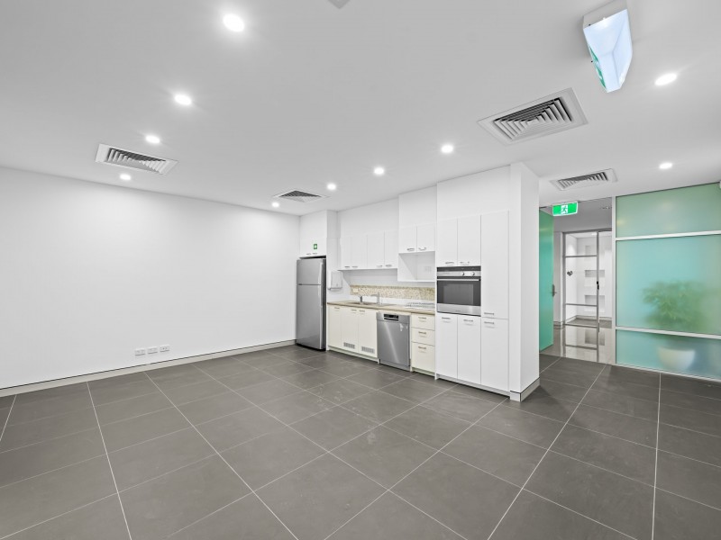 2740 Logan Road, Eight Mile Plains QLD 4113