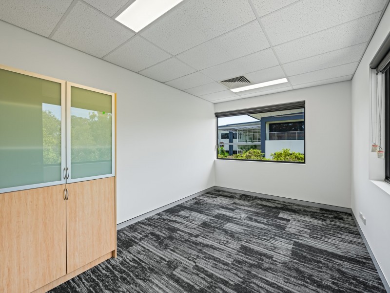 2740 Logan Road, Eight Mile Plains QLD 4113