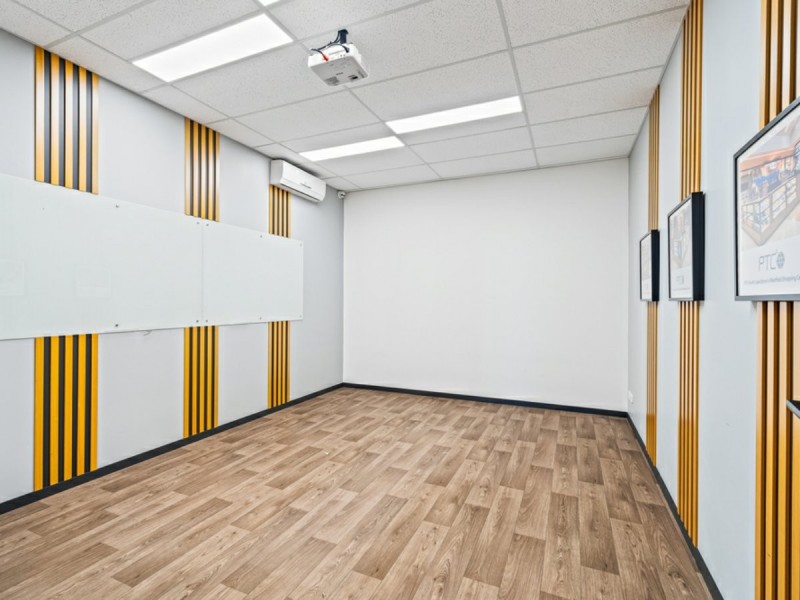 10 Ironstone Road, Berrinba QLD 4117