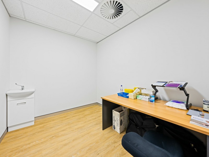 687-689 Old Cleveland Road East, Wellington Point QLD 4160