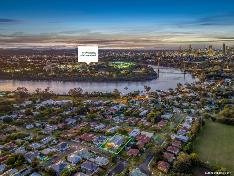 135 Brougham Street, Fairfield QLD 4103