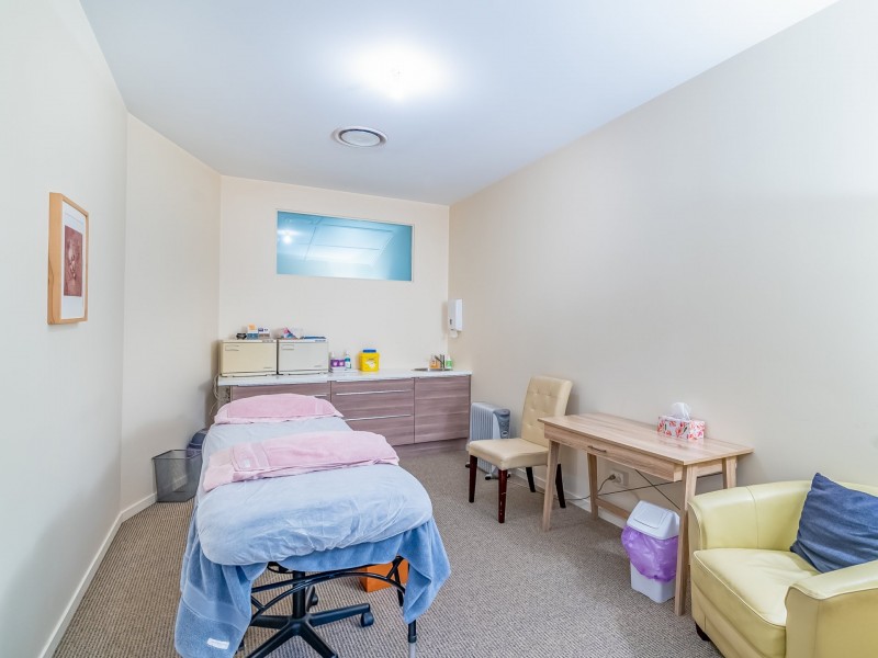 135 Brougham Street, Fairfield QLD 4103