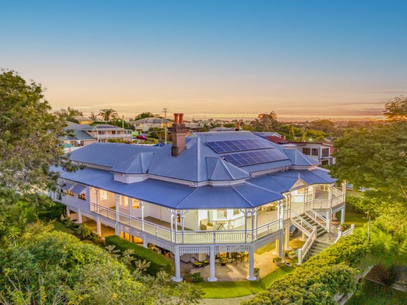 135 Brougham Street, Fairfield QLD 4103