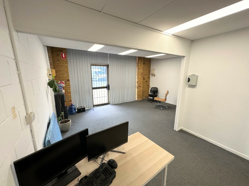 2/8 Welch Street, Underwood QLD 4119