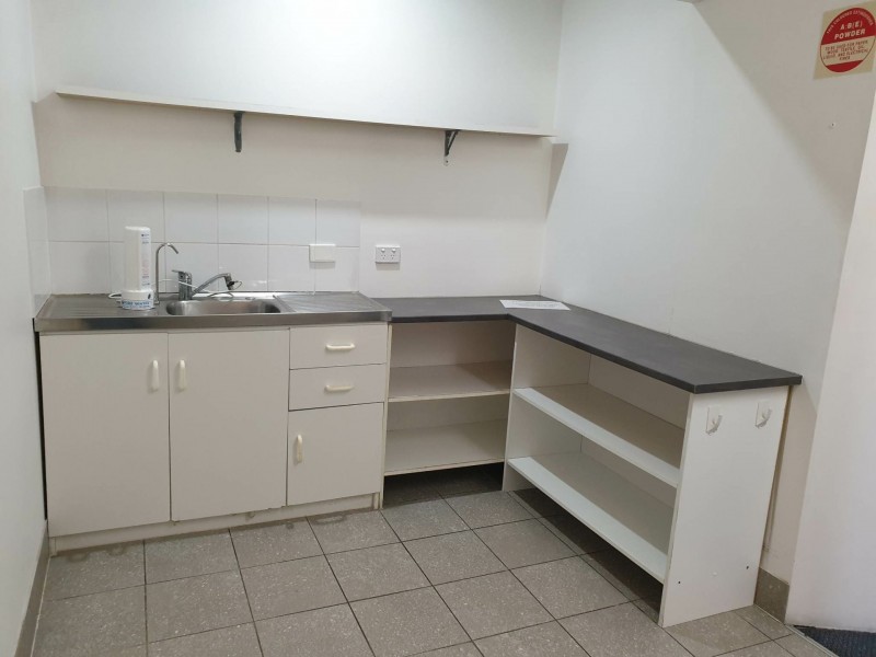 95 Ashmore Rd, Bundall QLD 4217