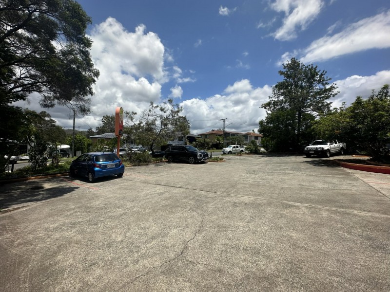 11 Mawarra Crescent, Ferny Hills QLD 4055