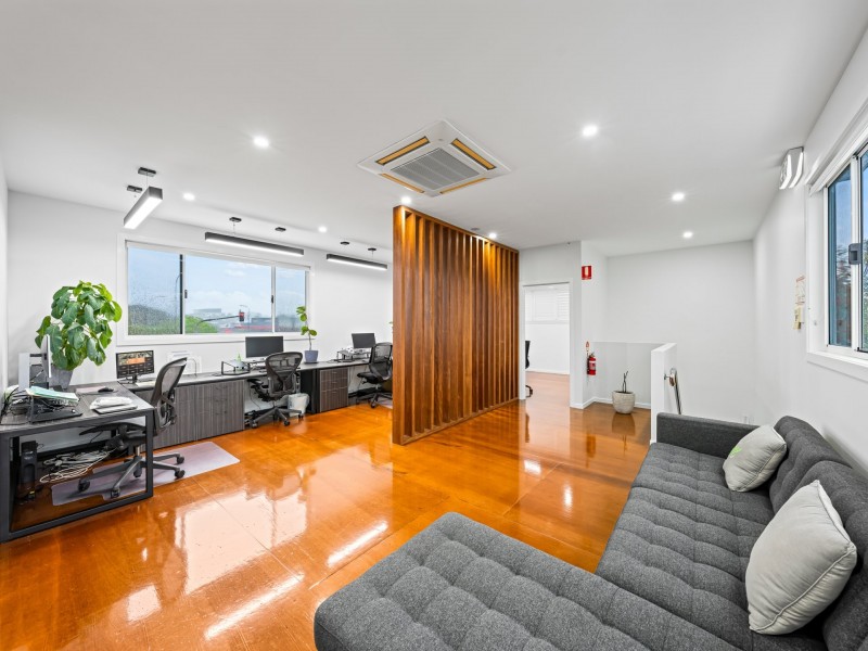 320 Oxley Avenue, Margate QLD 4019