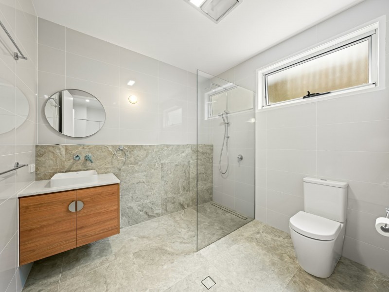 15 Didsbury Street, East Brisbane QLD 4169