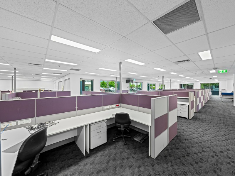 11-13 University Drive, Meadowbrook QLD 4131