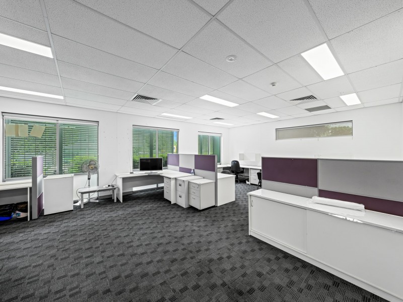 11-13 University Drive, Meadowbrook QLD 4131