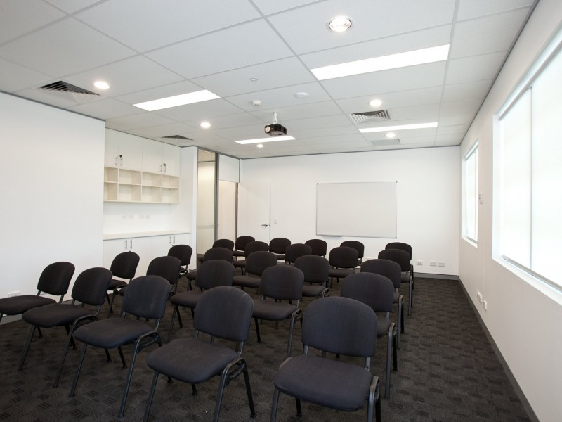 11-13 University Drive, Meadowbrook QLD 4131