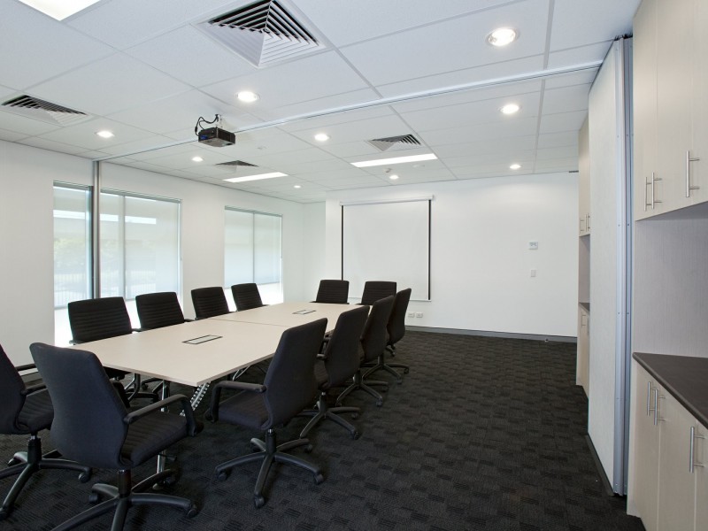 11-13 University Drive, Meadowbrook QLD 4131