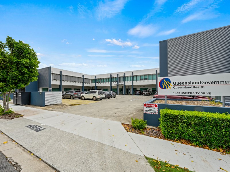 11-13 University Drive, Meadowbrook QLD 4131