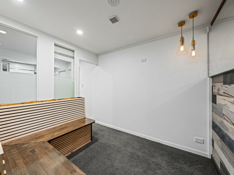 20 Racecourse Road, Ascot QLD 4007