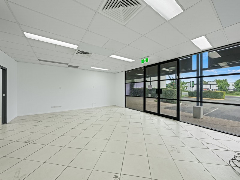 5/8 Commercial Drive, Springfield QLD 4300