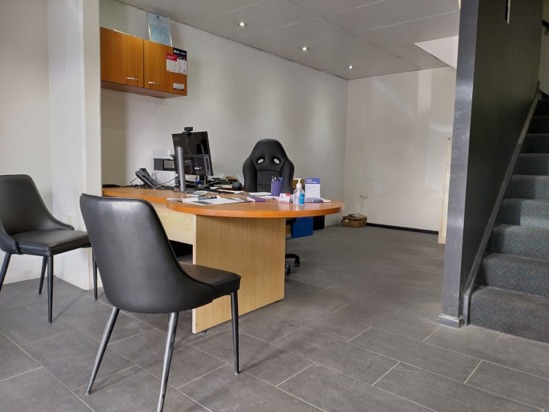 2/33 Meakin Road, Meadowbrook QLD 4131