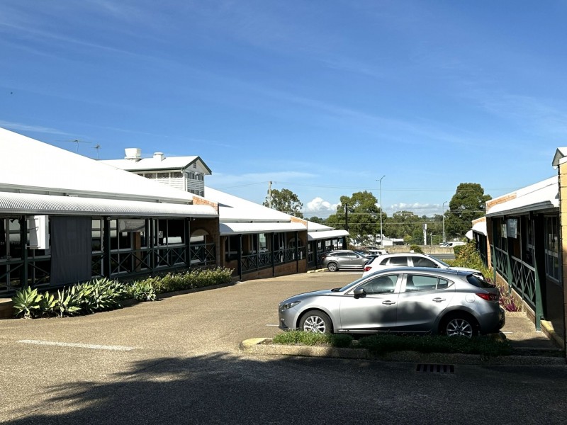 17/3460 Pacific Highway, Springwood QLD 4127