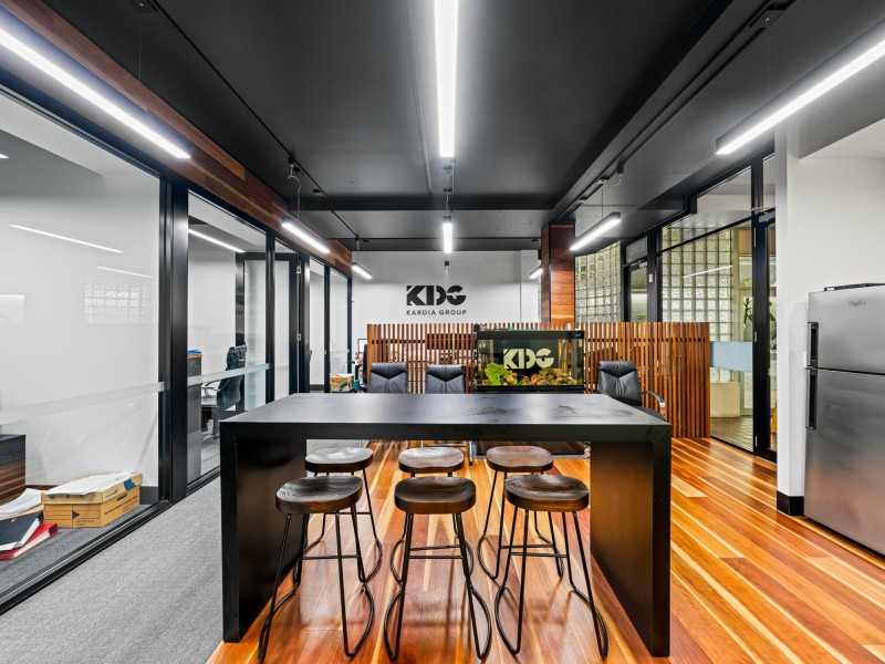 3/211 Logan Road, Woolloongabba QLD 4102