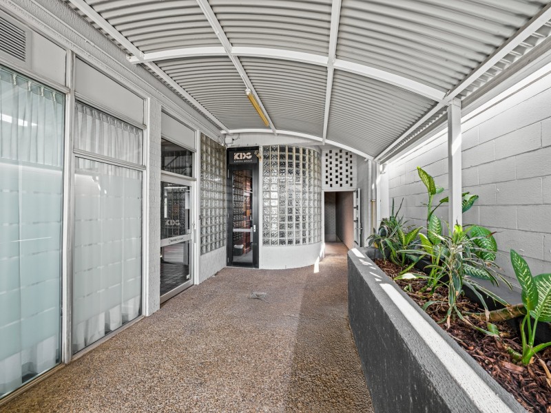 3/211 Logan Road, Woolloongabba QLD 4102