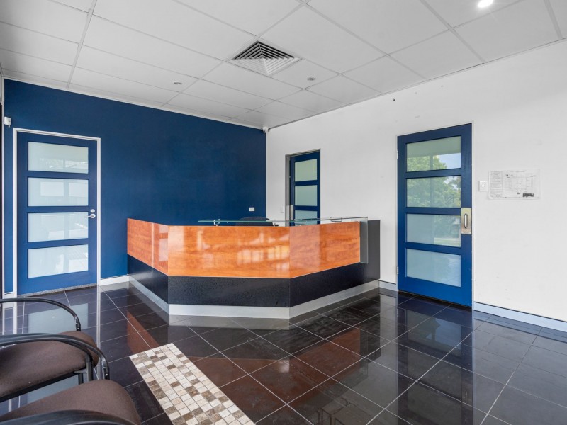 18 Vanessa Boulevard, Springwood QLD 4127