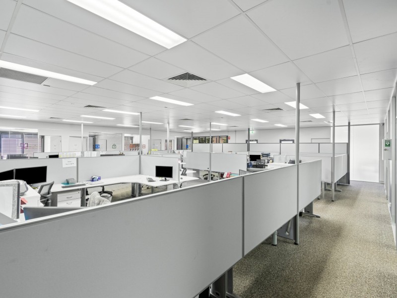 18 Vanessa Boulevard, Springwood QLD 4127