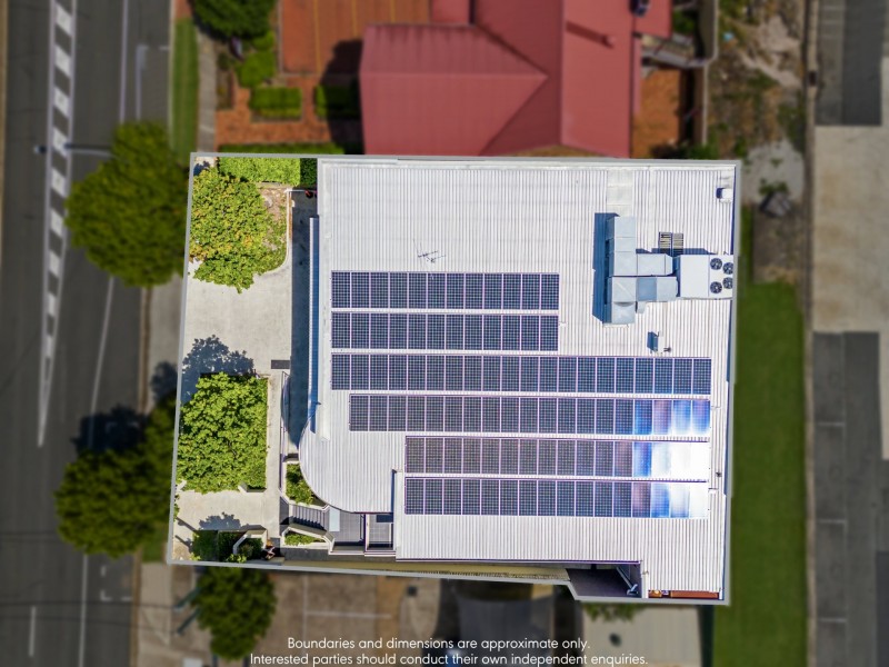 18 Vanessa Boulevard, Springwood QLD 4127