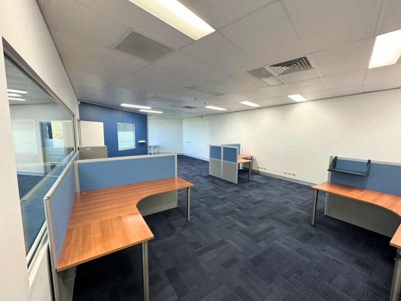 1-3/2 Jamberoo Street, Springwood QLD 4127