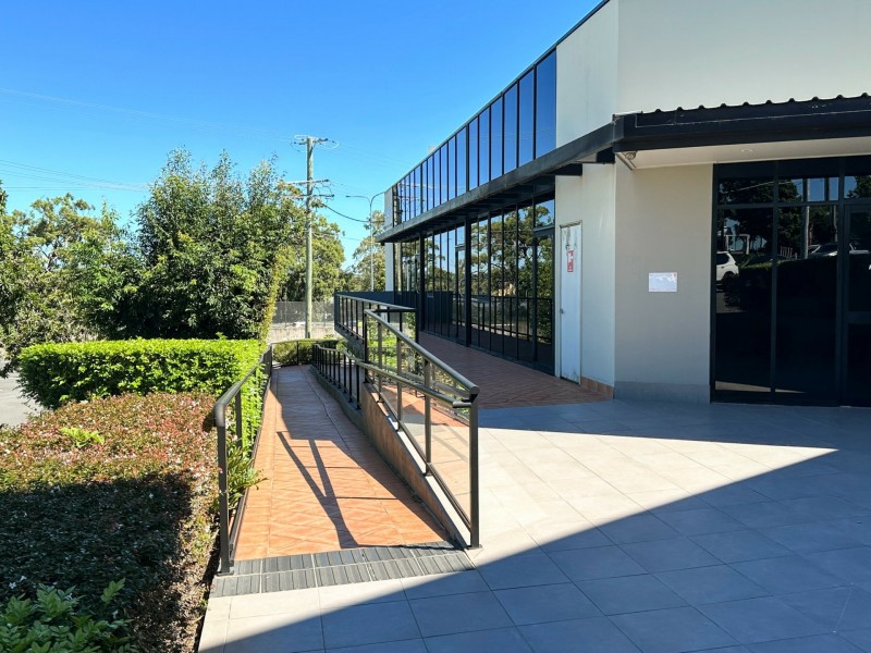 1-3/2 Jamberoo Street, Springwood QLD 4127