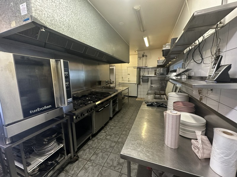 198 Old Cleveland Road, Coorparoo QLD 4151