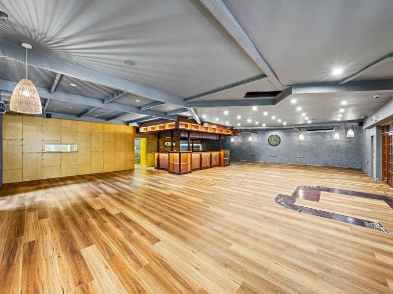 Shop 1/43-47 Brisbane Road, Newtown QLD 4305