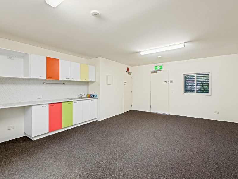 109 Waverley Road, Camp Hill QLD 4152