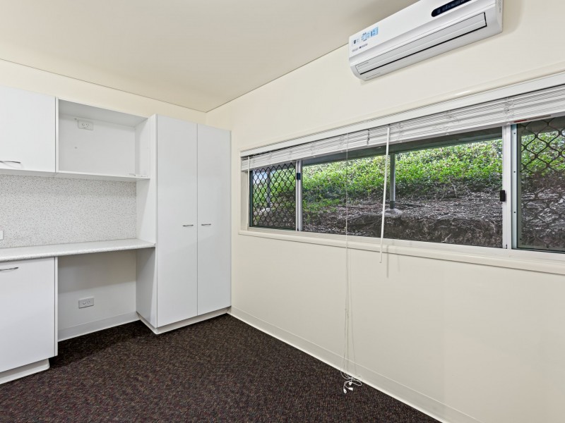 109 Waverley Road, Camp Hill QLD 4152