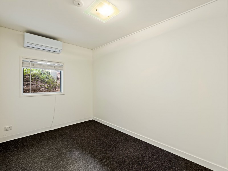 109 Waverley Road, Camp Hill QLD 4152