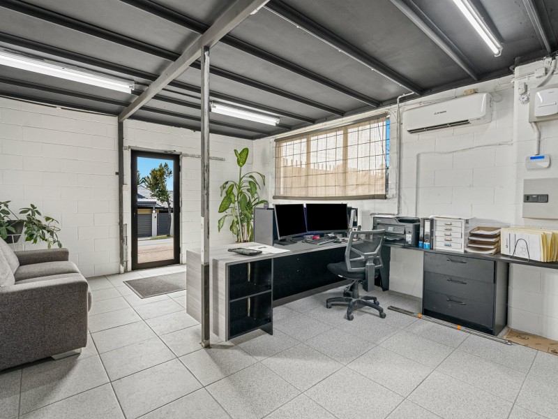 153 Queens Road, Kingston QLD 4114