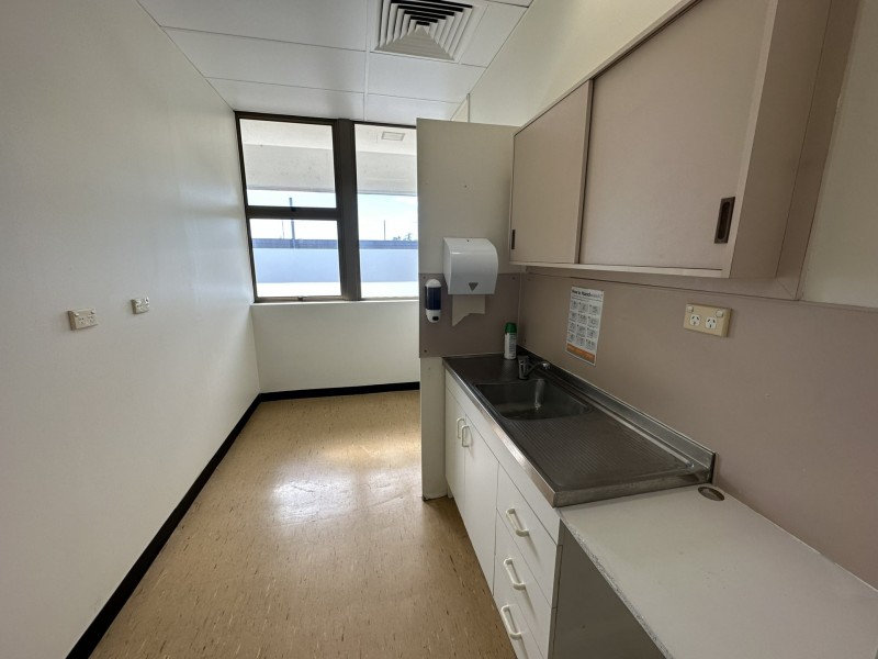 1000 Logan Road, Holland Park West QLD 4121