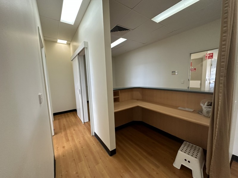 1000 Logan Road, Holland Park West QLD 4121