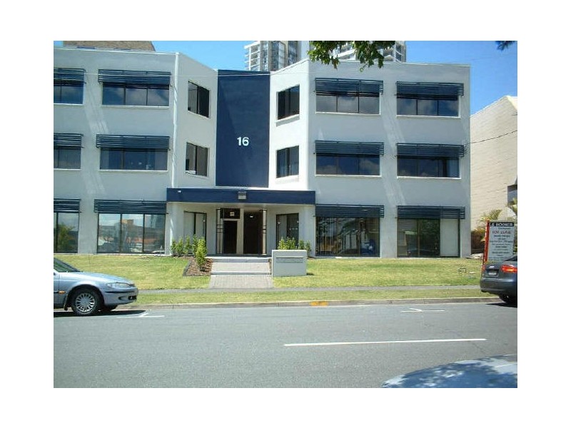 16 Welch St, Southport QLD 4215