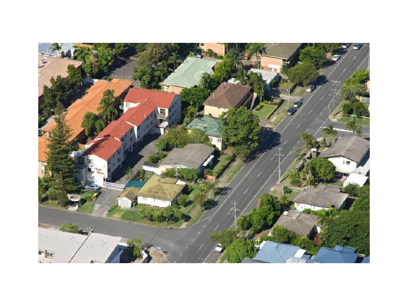 27 Robert Street, Labrador QLD 4215