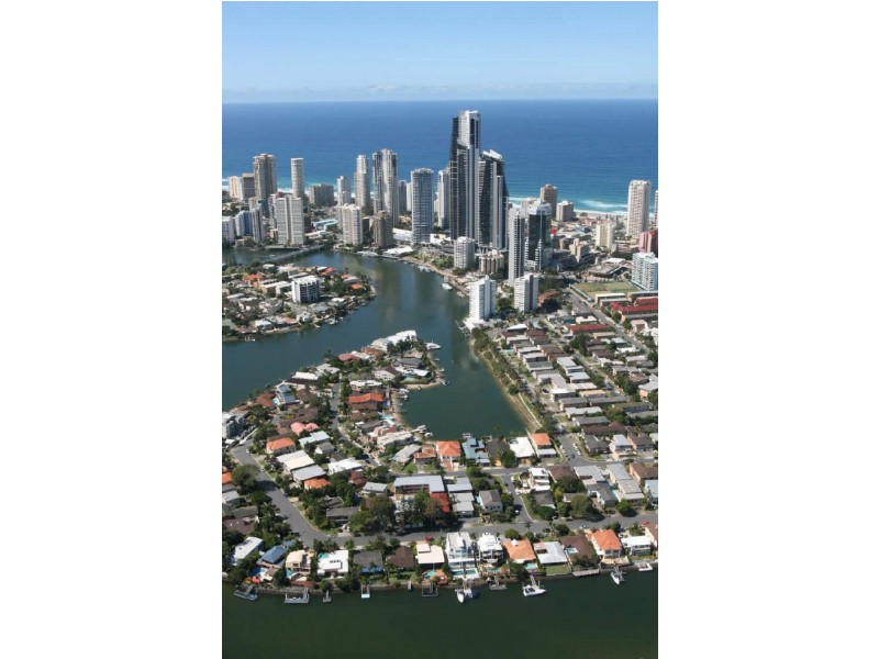 23 Sunrise Boulevarde, Surfers Paradise QLD 4217