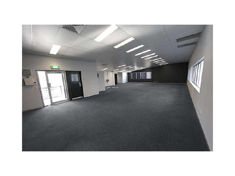 7/9 Frinton Street, Southport QLD 4215