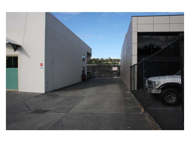 2/16 Taree Street, Burleigh Heads QLD 4220